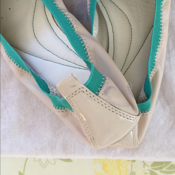 Geox Ballerina Flats White with Aqua Green - Picture 2 of 8